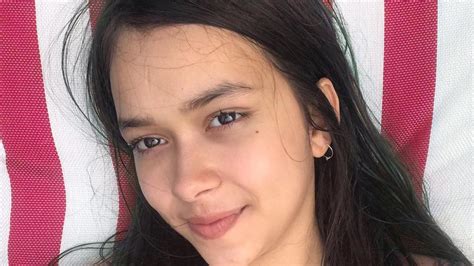 Sertifikat, penghargaan, tanda, atau dokumen yang dipajang di TWITTER REBECCA KLOPPER terjangkau selain itu verifikasi usia akun bus drum cara daftar pilihan aman berkendara